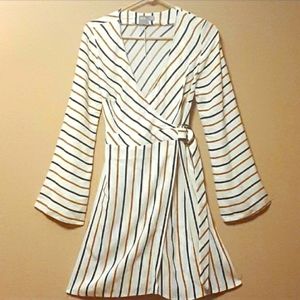 NWT Women's ASOS Wrap Dress w/Fluted Sleeve in Stripe